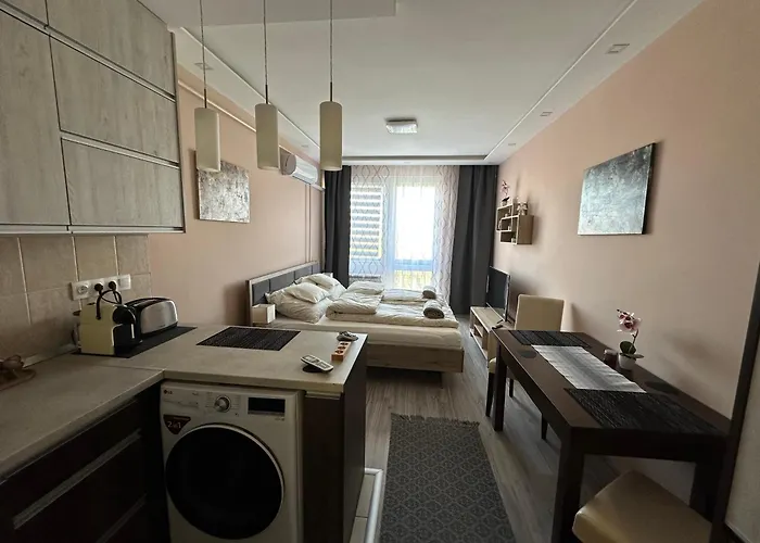 Mia Apartman